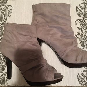 Cute suede grey zip up booties with back up zipper